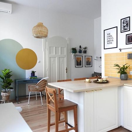 Bpr Pastellion Art Home In Buda Budapest Eksteriør billede