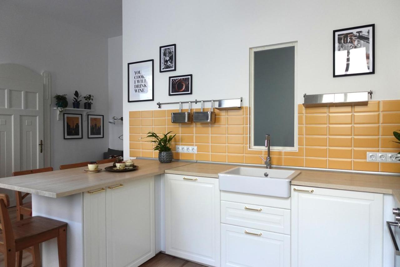 Bpr Pastellion Art Home In Buda Budapest Eksteriør billede